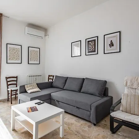 Apartament Guesthost - Modern & Bright Apartment!