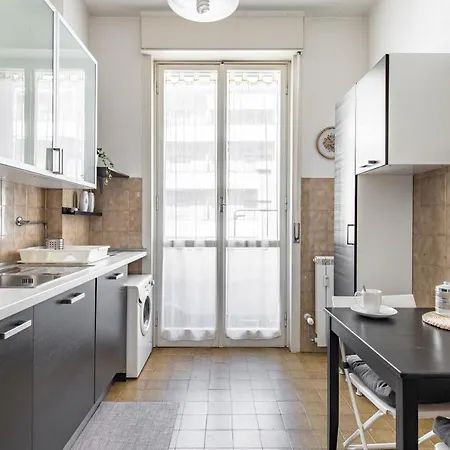 Guesthost - Modern & Bright Apartment! Apartament Florencja