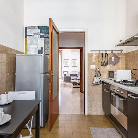 Guesthost - Modern & Bright Apartment! *